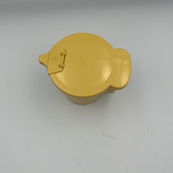 Tupperware Yellow Pitcher Server Container with Lid Vintage Retro‎ Kitchenware - Picture 2 of 8